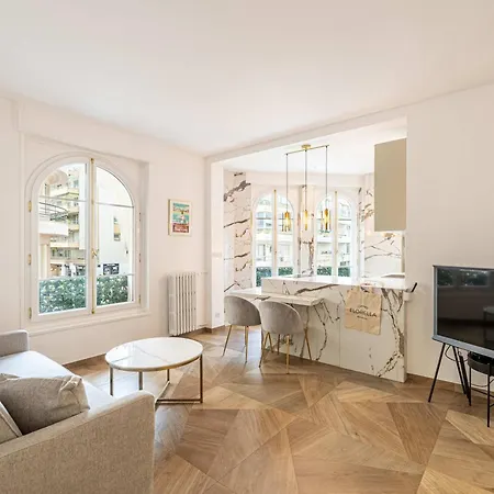 Le Pasteur Pour Confort En Plein Coeur De Apartment *